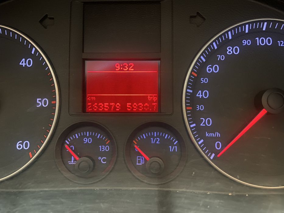 Volkswagen Golf V 2.0 TDI 140 cv | 2006 | Excelente estado