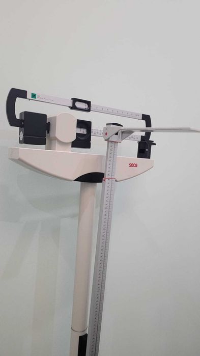 Balança mecânica com rodas, SECA 700 com altímetro 220kg