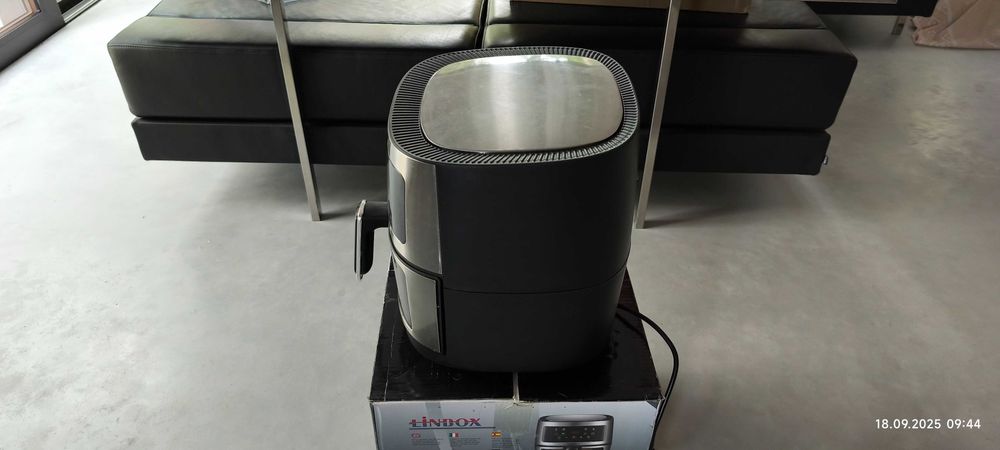 frytkownica beztłuszczowa marki LINBOX, model 5503, moc 1600W