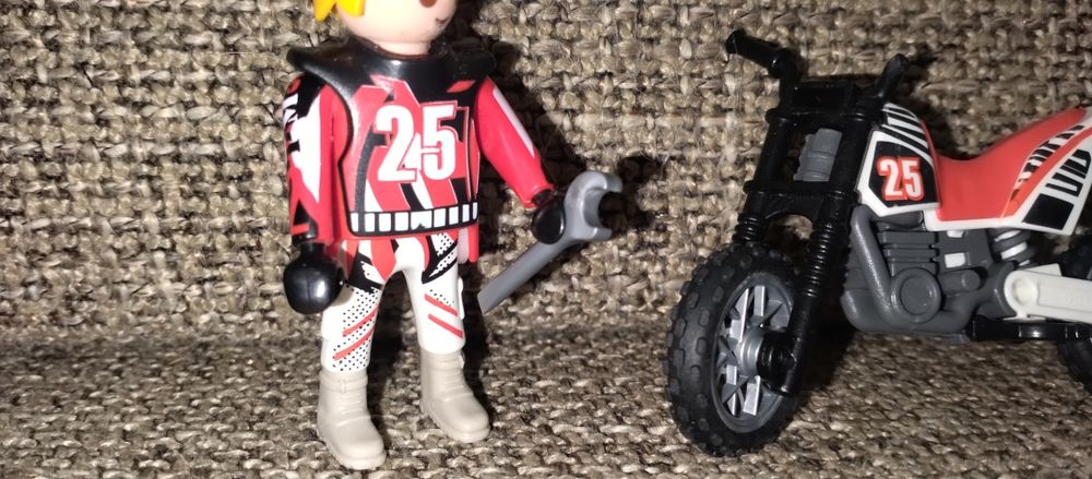2 Playmobil + mota racing