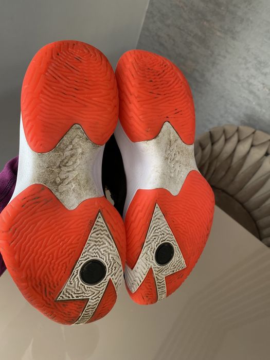 Buty Nike Jordan Zoin 1