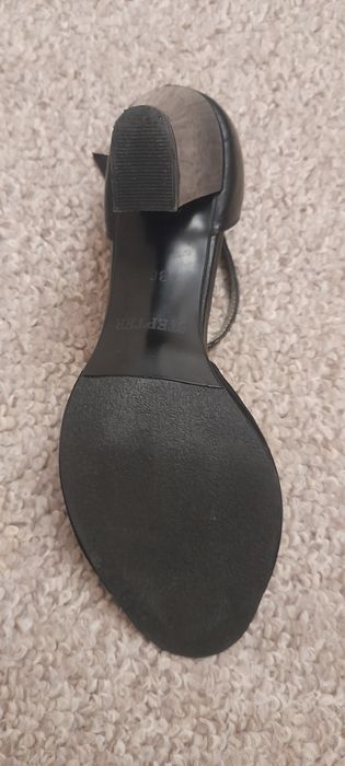 Босоніжки жіночі 38 розмір