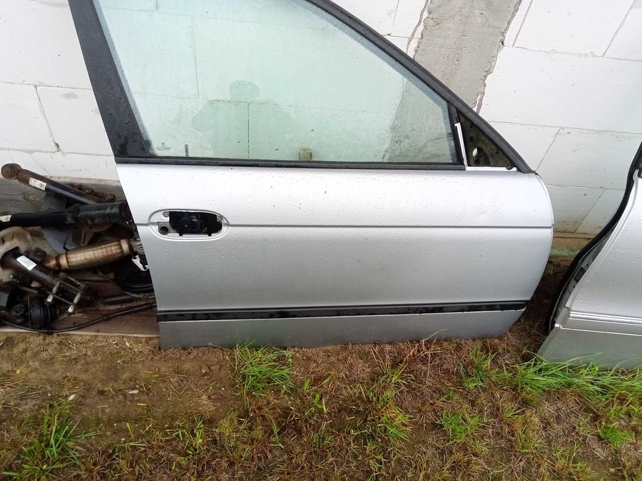 BMW E39 dzwi  przód prawa strona arktik silbet