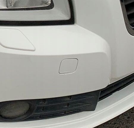 ZAŚLEPKA HAK / HOL PRZÓD VOLVO V50 i S40 FL KOLORY