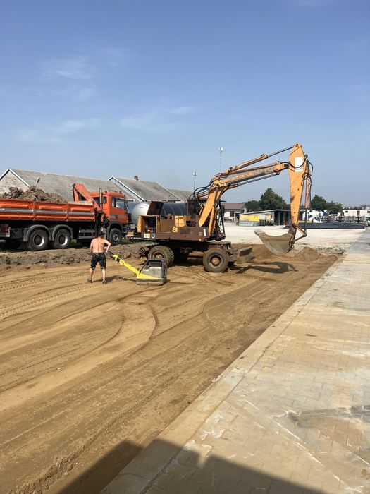 Usługa koparko ładowarką samochod wywrot hds zageszczarka