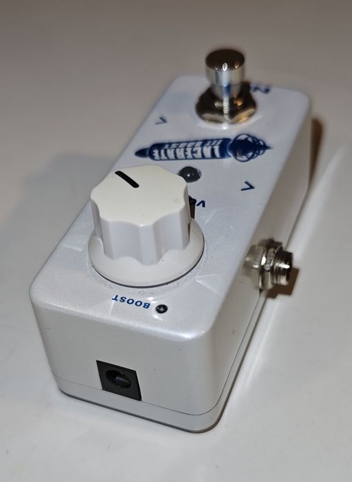 Booster NUX NFB-2 Lacerate