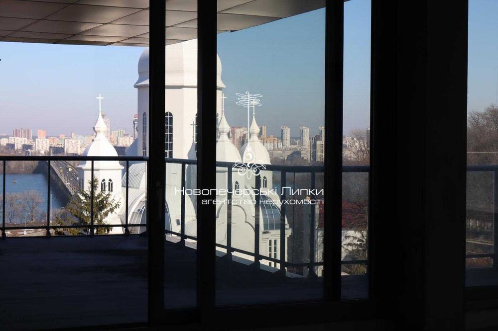 Продаж унікального пентхаусу без рем. вул. Ломаківська  508м2 Печерськ