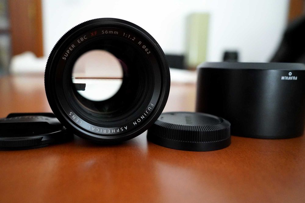 FUJIFILM  XF 56mm f/1.2 R (1 Ver.)