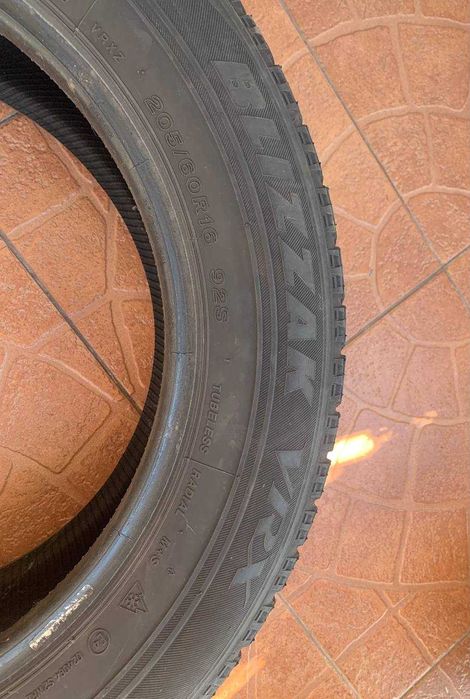 Автошини Bridgestone 205/60 r16
