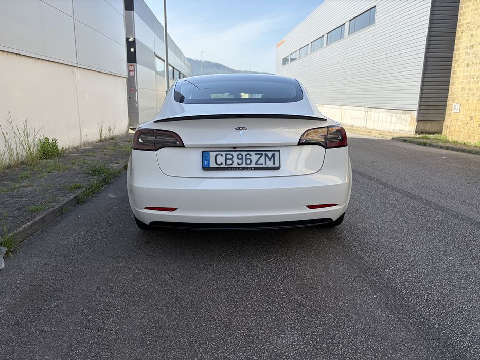 Tesla Model 3 SR+ 325cv