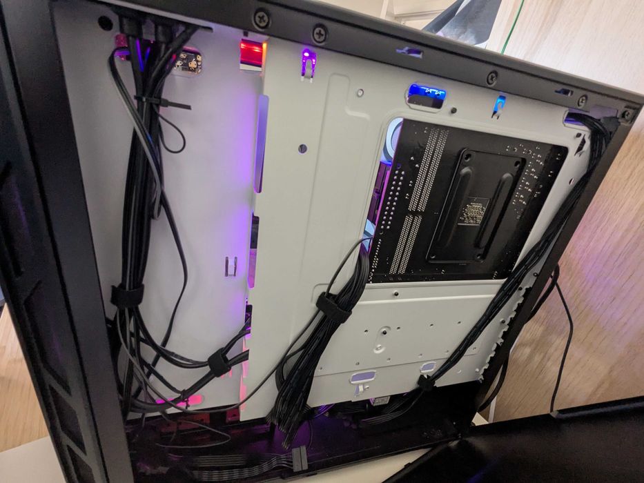 PC Gaming AMD RX 6700 10GB + Ryzen 5