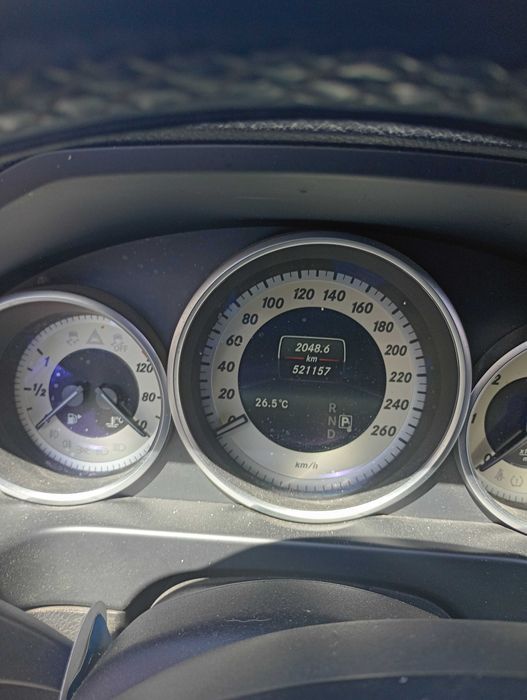 Carrinha Mercedes classe e 220 avangard