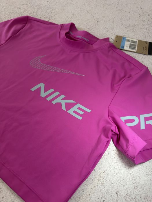 Футболка вкорочена NIKE, нова