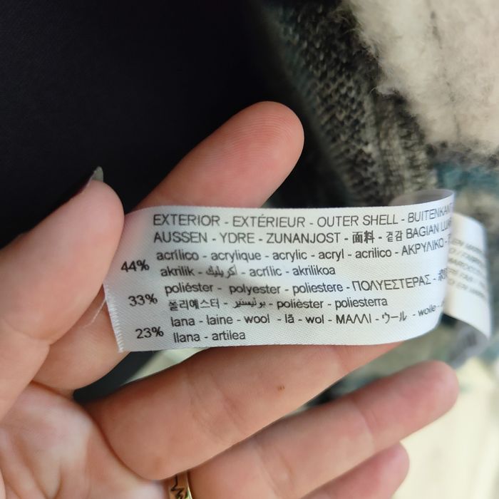 Ciepły długi płaszczyk koszulowy z domieszką wełny Bershka  s