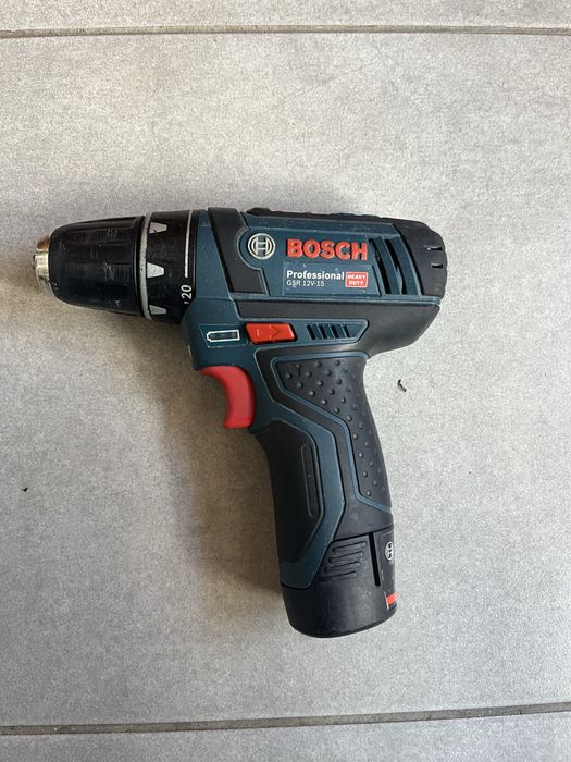Parafusadora BOSCH profissional 12v