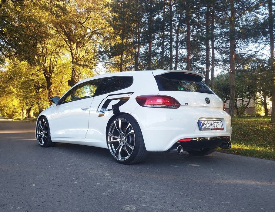 VW Scirocco R 330KM