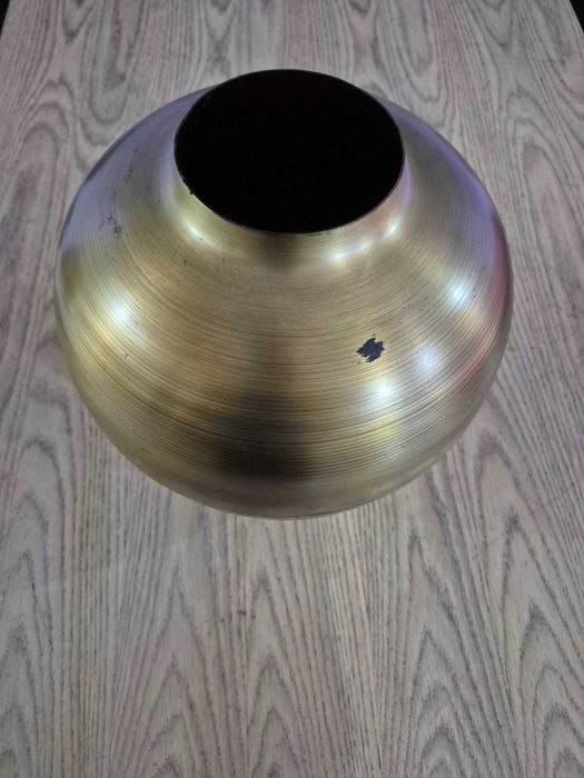 Wazon metalowy ozdobny