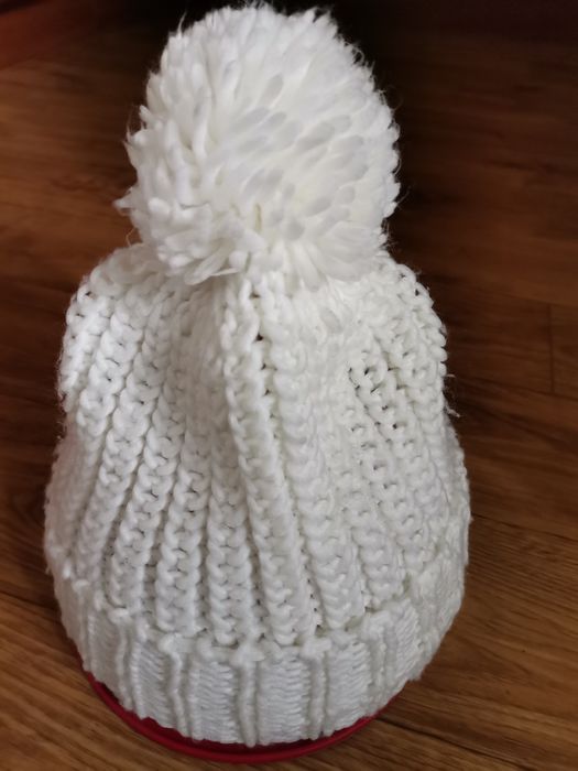 Czapka damska mięciutka niegryząca.Stan bardzo dobry.