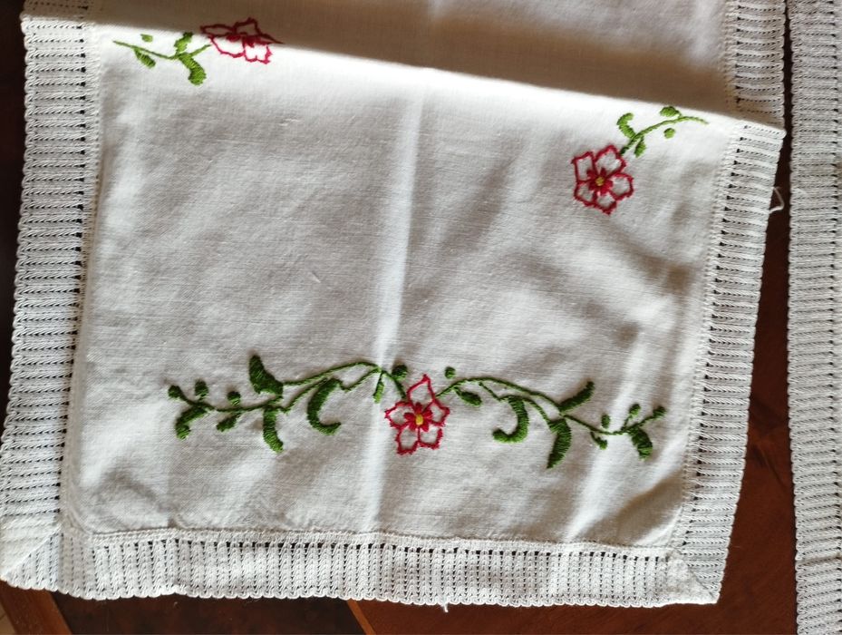 Naperons bordados