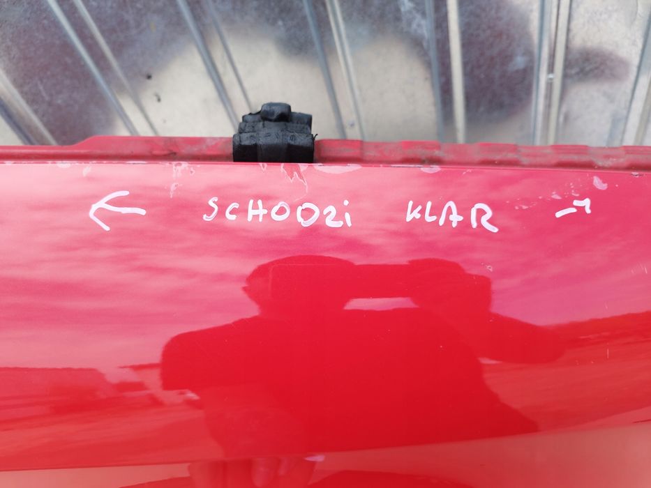 blotnik prawy przod audi a4 b7 cabriolet lata 2004-2008 czerwony