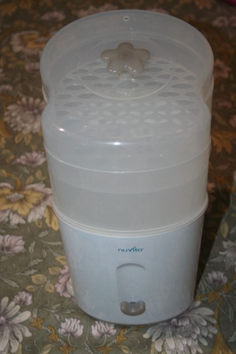 Esterilizador biberons elétrico Nuvita 1082