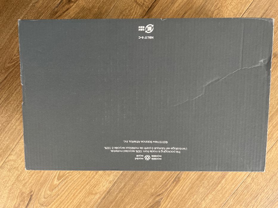 Newbalance pudełko po butach- oryginalne