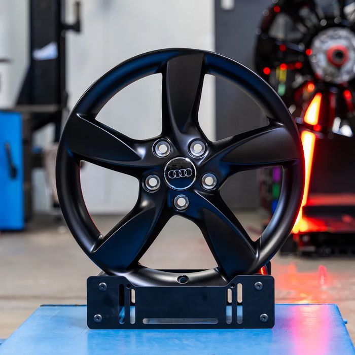 NOWE ORYGINALNE Felgi Audi 17" A3 A4 A6 A8 Q2 Q3