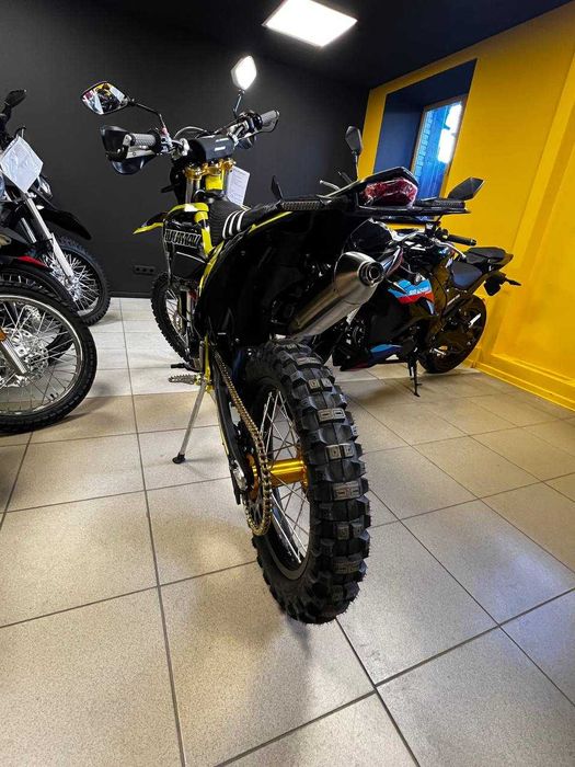 Мотоцикл ZUUMAV S8 FULL PRO (S8-KE300)