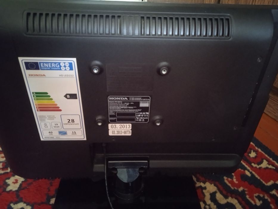 Телевізор не працюючий та дівіді