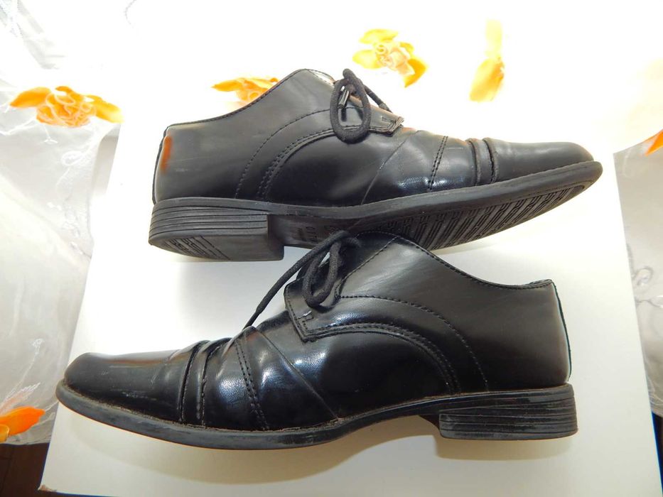 Lakierki, eleganckie półbuty r.36 komunia