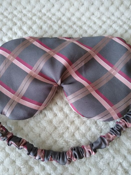 Nowa jedwabna opaska na oczy do spania