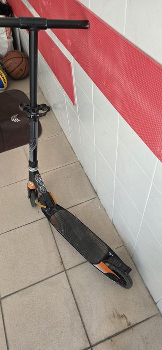 Trotineta da marca Oxelo