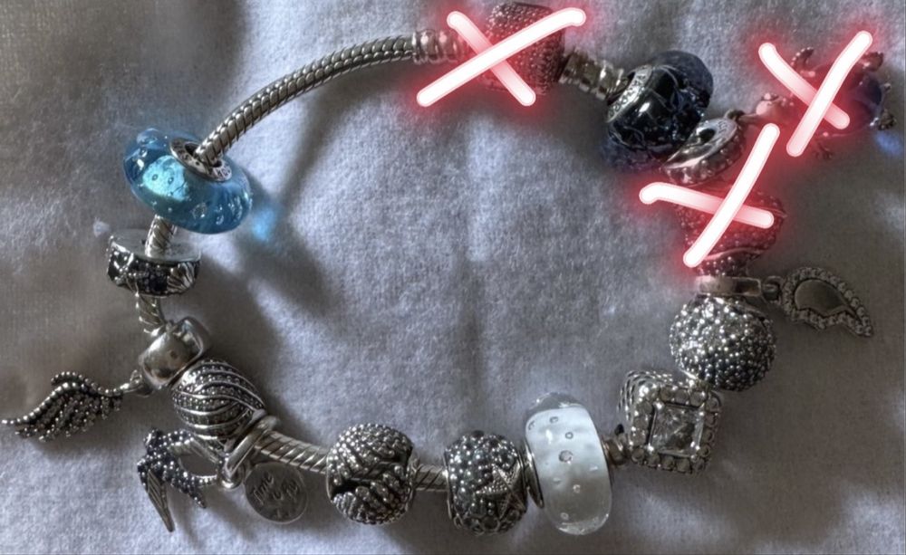 Намистини на браслет від Pandora. Зараз ціни дуже дорогі у магазинах