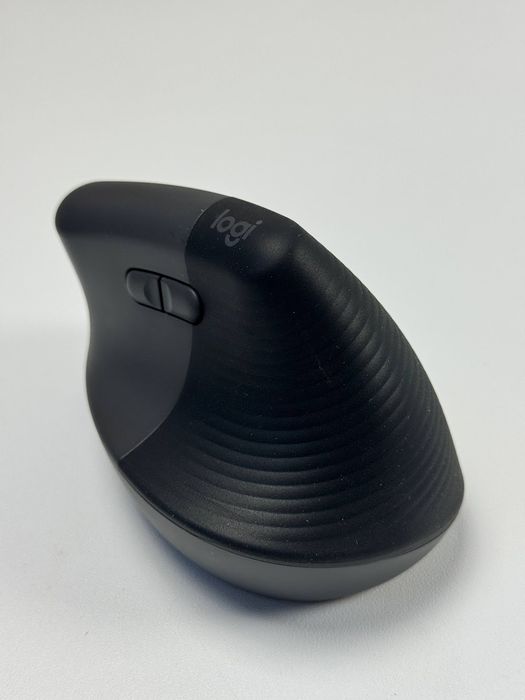 Бездротова миша Logitech Lift Ergonomic Vertical Graphite (910-006473)