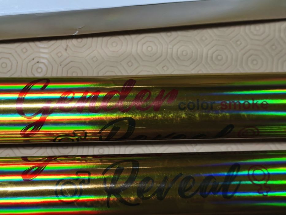 Conjunto 2 canhões de fumo e confetes  revelação gênero menino