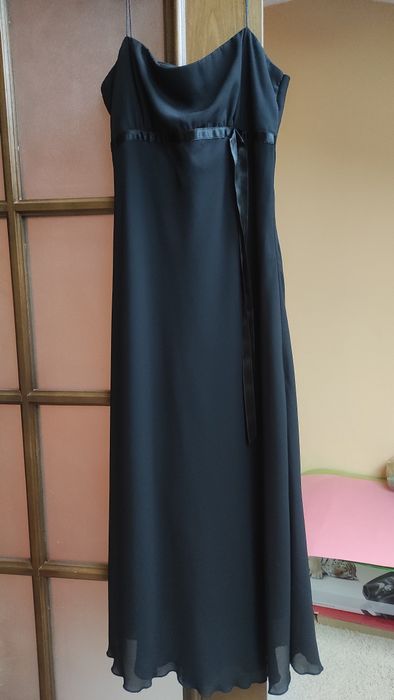 Czarna wieczorowa sukienka H&M