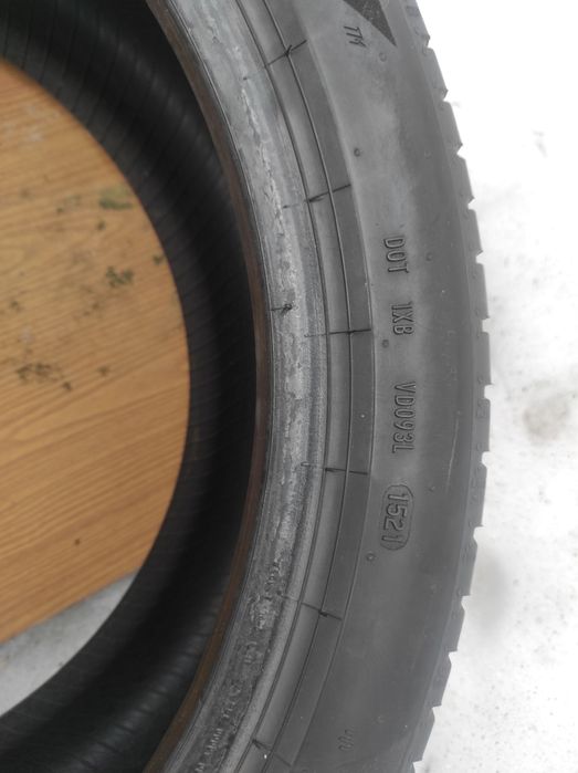 Продам шини 2 шт