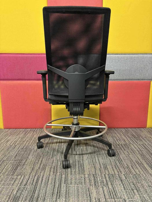 Fotel hoker obrotowy laboratoryjny warsztatowy Dauphin TakeOver okazja