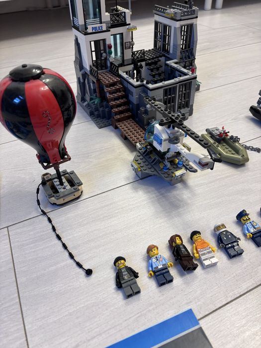 Lego City 60130 Więzienna wyspa