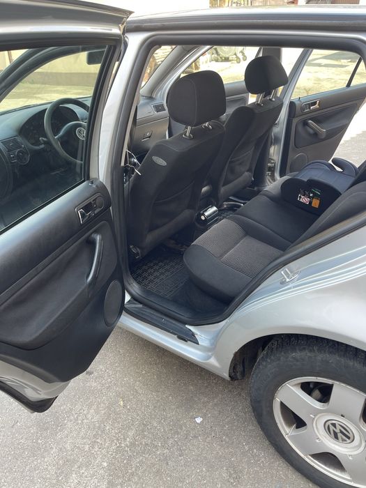 Volkswagen Golf 4 1.6 бензин 2001