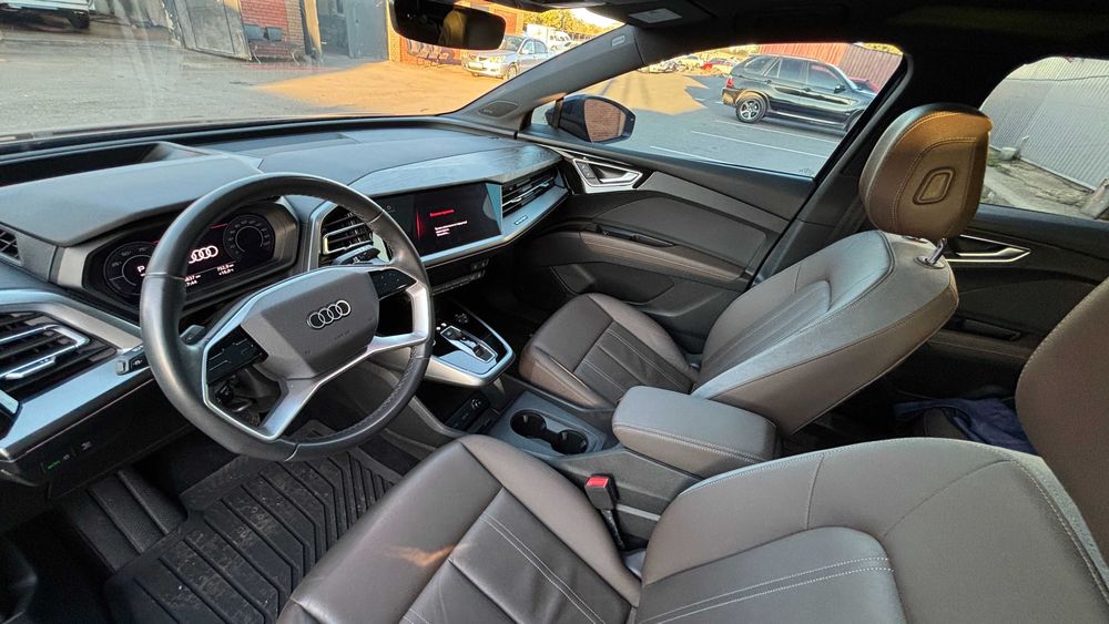 Продам  AUDI E-Tron Q4