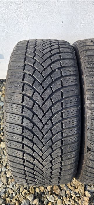 Bridgestone Blizzak LM005 225/40R19