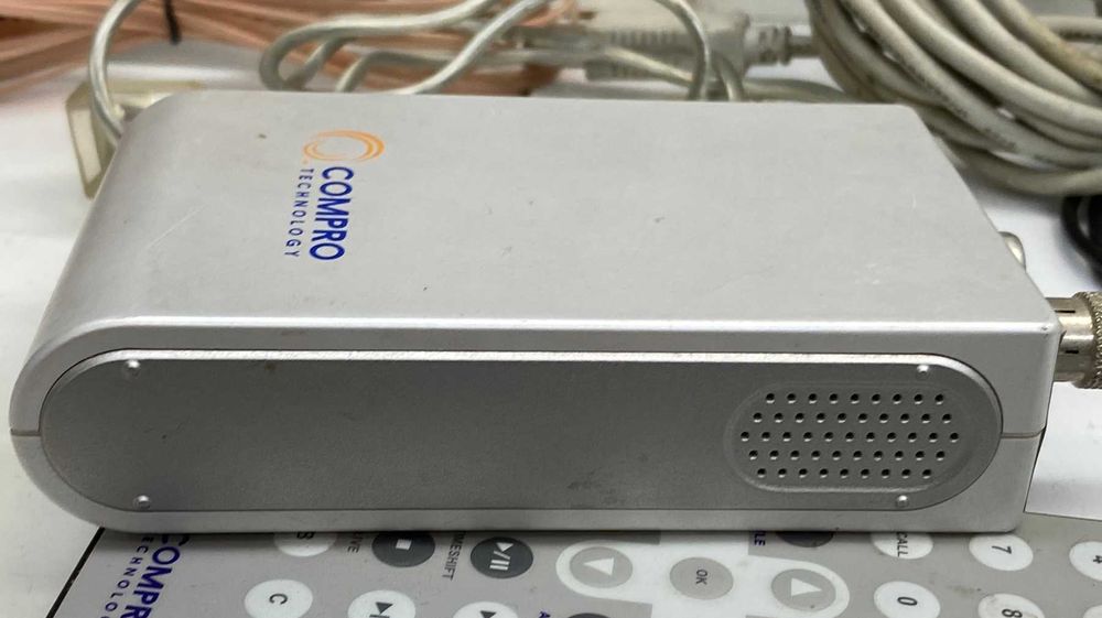 ТВ тюнер compro videomate action fm pal all TV tuner