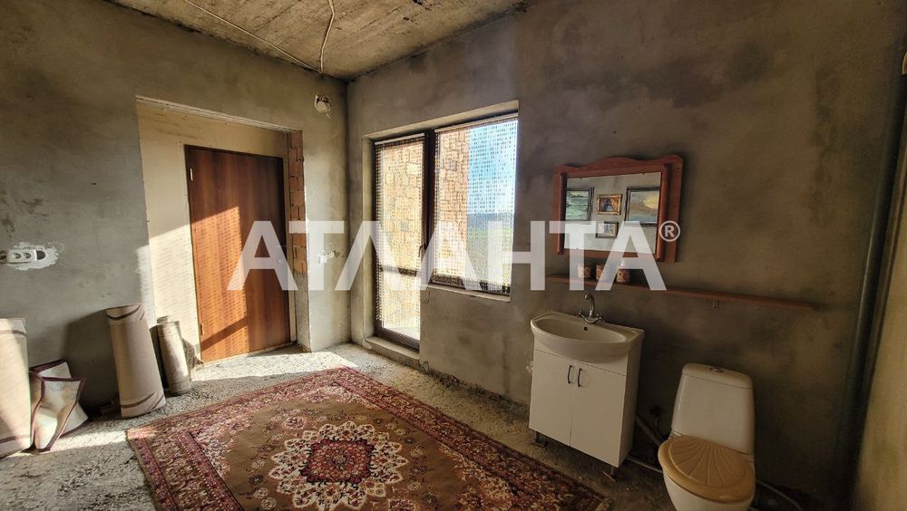 Будинок в Остриці