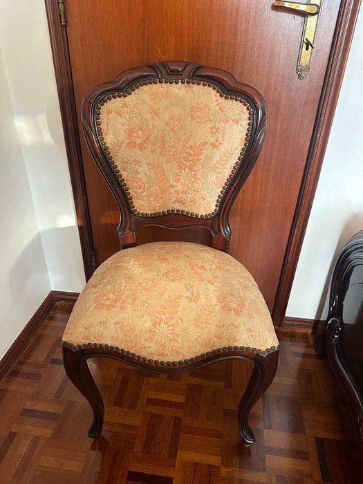 Conjunto de mobília de quarto em Mogno