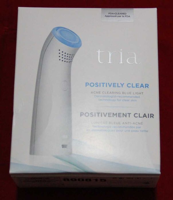 Аппарат по удалению прыщей и акне Tria Positively Clear Acne Clearing Blue Light