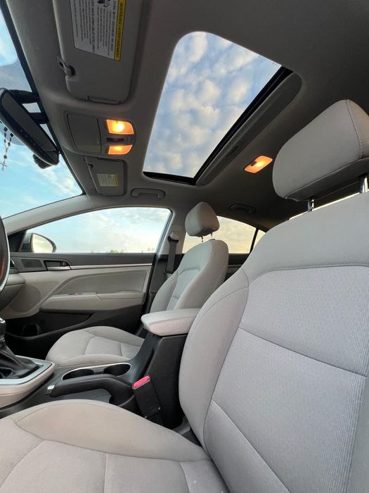 Hyundai Elantra Value Edition 2.0 Automat Lpg