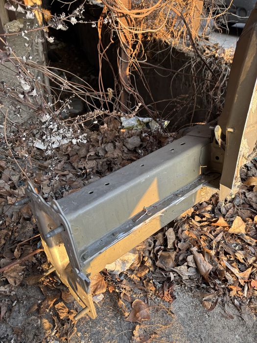 четверть без крила тесла 3