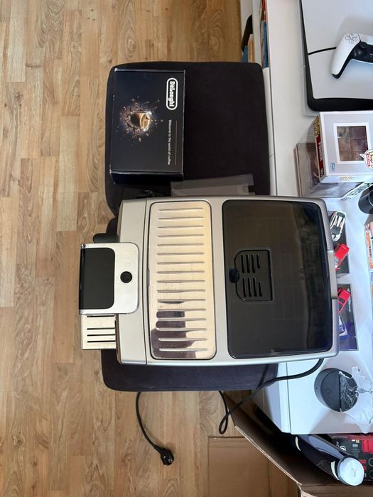 Ekspres DeLongi ECAM35X.75