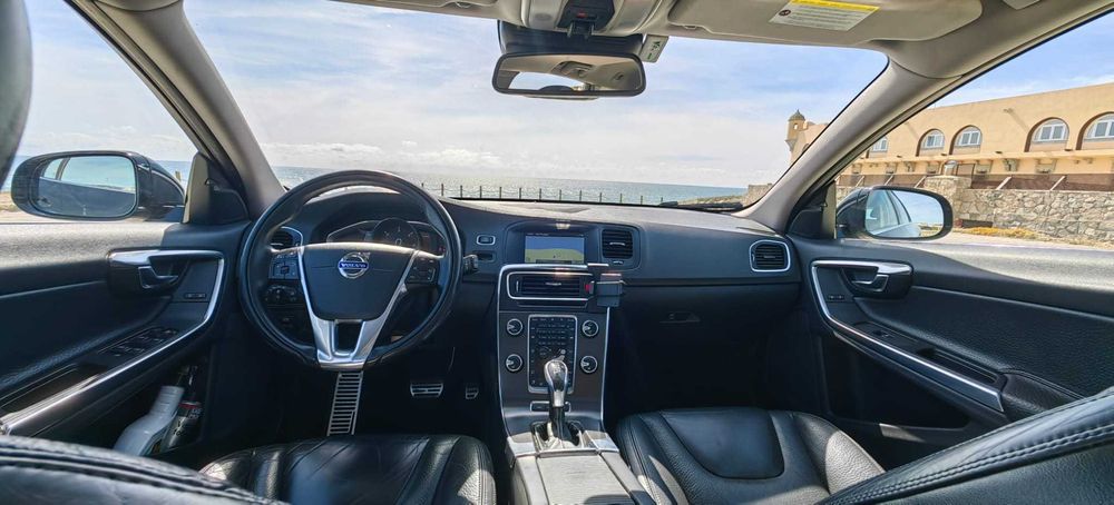 Volvo V60 D6 Summum Hibrido - Full Extras